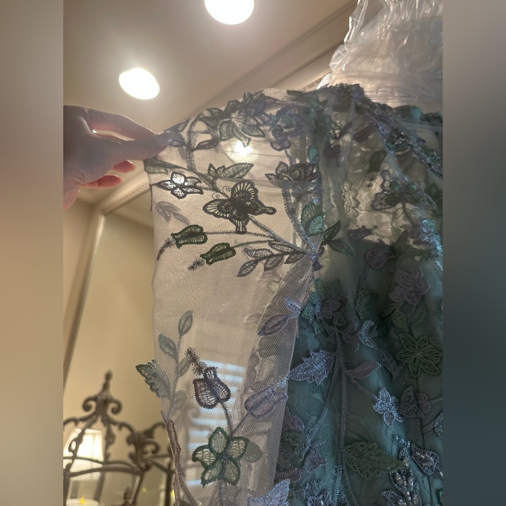 Mac Duggal light Green Puff Sleeve A-Line Dress size 12 - Picture 5 of 6